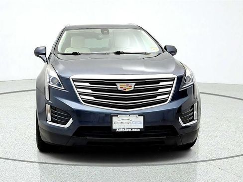 Used 2019 Cadillac XT5 Luxury FWD image 2