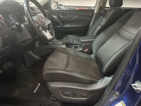 Used 2020 Nissan Rogue SV AWD/4WD image 15