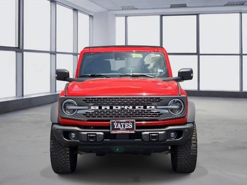 Used 2023 Ford Bronco Badlands w/ Sasquatch Package AWD/4WD image 2