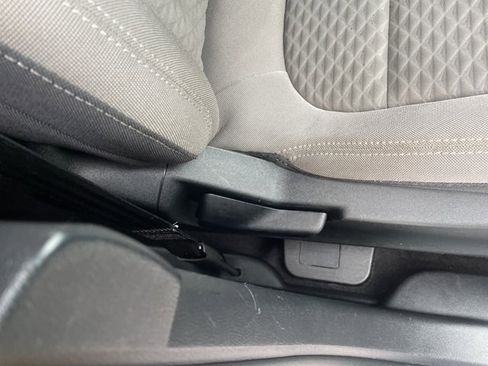 Used 2022 Ford Escape SE image 49