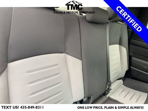 Used 2025 Toyota Tacoma TRD Off-Road image 27