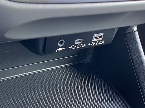 Certified 2025 Subaru Crosstrek 2.0i Premium image 18