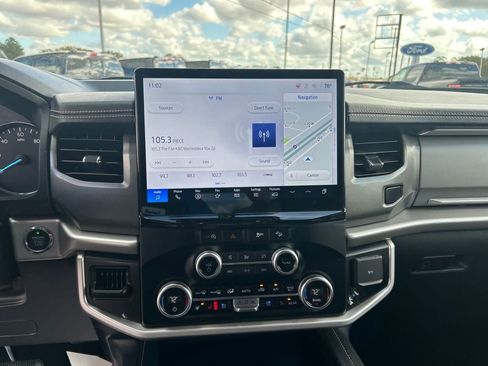 Certified 2024 Ford Expedition XLT image 14