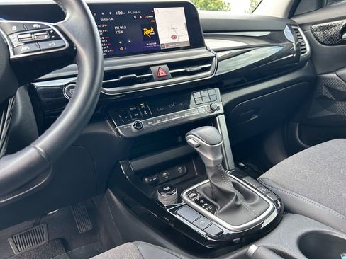 Used 2024 Kia Seltos S image 20