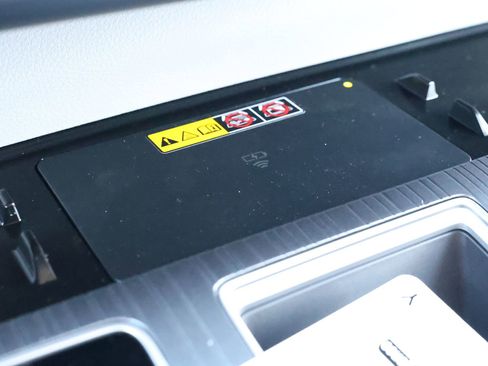 New 2026 Toyota Sienna XLE image 5