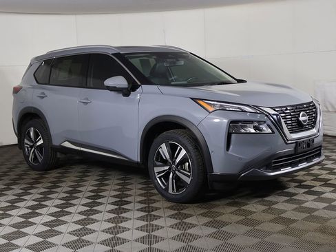 Used 2023 Nissan Rogue SL w/ SL Premium Package image 48