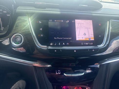 Used 2020 Cadillac XT6 Premium Luxury FWD image 8