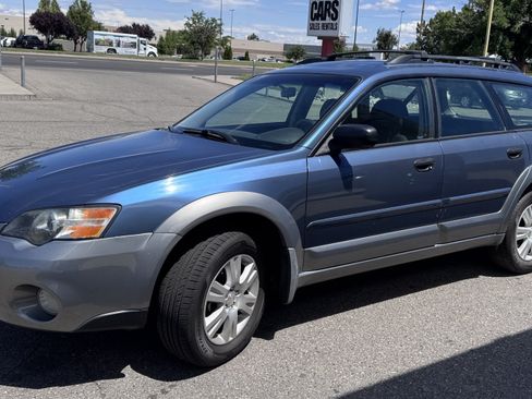 Used 2005 Subaru Outback 2.5i AWD/4WD image 4