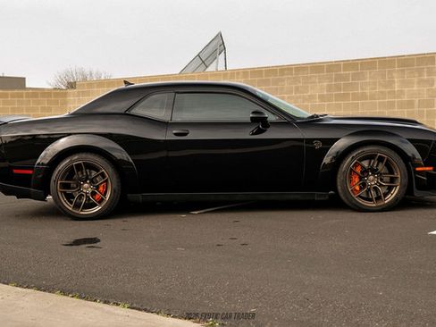 Used 2021 Dodge Challenger SRT Hellcat image 9
