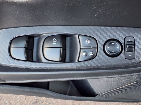 Used 2020 Nissan Sentra S image 16