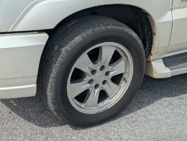Used 2005 Cadillac Escalade AWD image 5