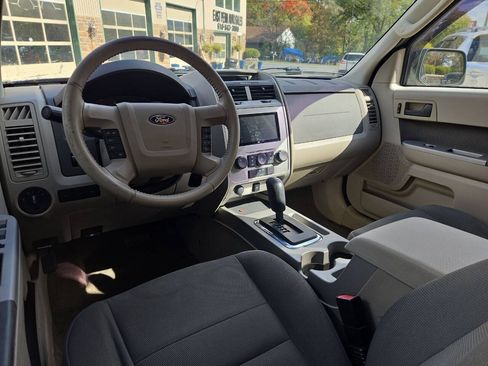 Used 2009 Ford Escape XLT AWD/4WD image 19