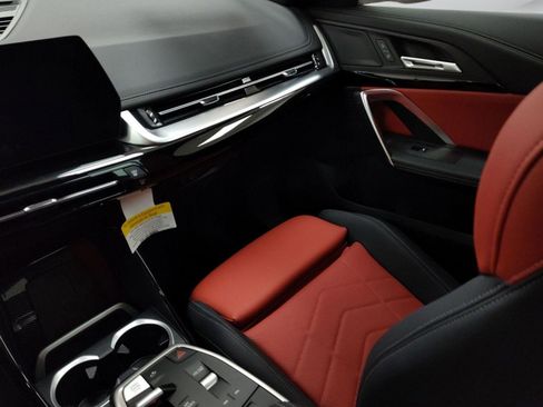 Certified 2025 BMW X1 xDrive28i w/ Convenience Package image 25