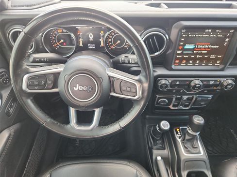 Used 2021 Jeep Wrangler Unlimited Sahara AWD/4WD image 11