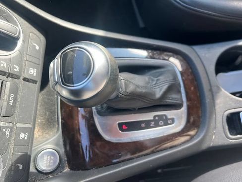 Used 2018 Audi Q3 2.0T Premium w/ Convenience Package AWD/4WD image 17