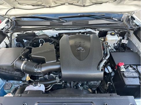 Used 2021 Toyota Tacoma TRD Off-Road image 26