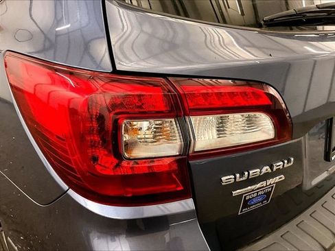 Used 2018 Subaru Outback 2.5i Limited AWD/4WD image 29