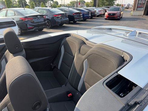 Used 2019 Chevrolet Camaro LT RWD image 10
