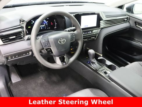 Used 2026 Toyota Camry LE image 13