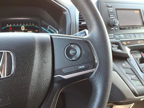 Certified 2019 Honda Odyssey LX image 14