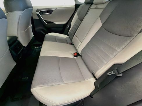 Used 2020 Toyota RAV4 Limited AWD/4WD image 13