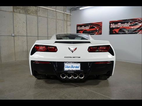 Used 2017 Chevrolet Corvette Stingray Coupe w/ Carbon Flash Badge Package RWD image 6