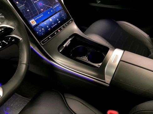 Used 2025 Mercedes-Benz C 300 Sedan image 15