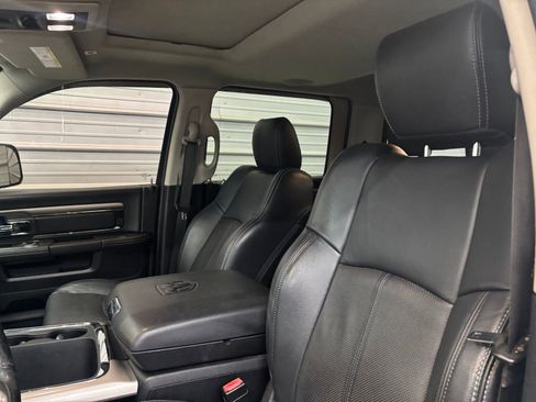 Used 2018 RAM 3500 Laramie w/ Sport Appearance Group image 9