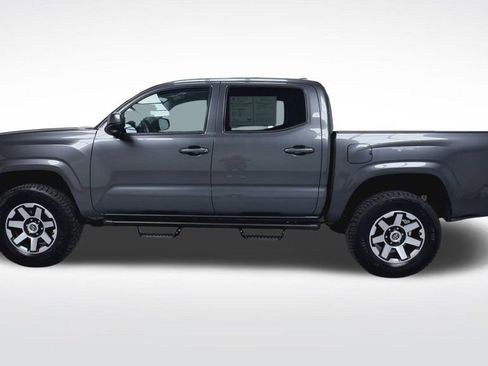 Used 2021 Toyota Tacoma SR AWD/4WD image 5