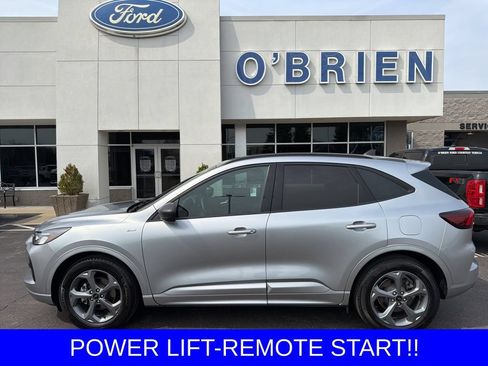 Used 2023 Ford Escape ST-Line w/ Tech Pack #1 FWD image 2