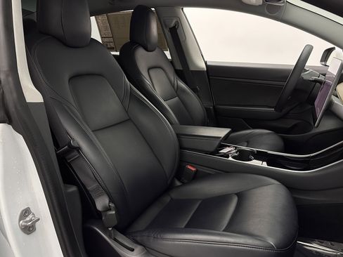 Used 2020 Tesla Model 3 Standard Range Plus image 33