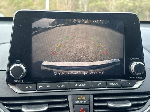 Certified 2023 Nissan Altima 2.5 SR image 4