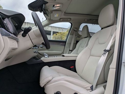 New 2026 Volvo XC90 B6 Ultra w/ Protection Package Premier AWD/4WD image 2
