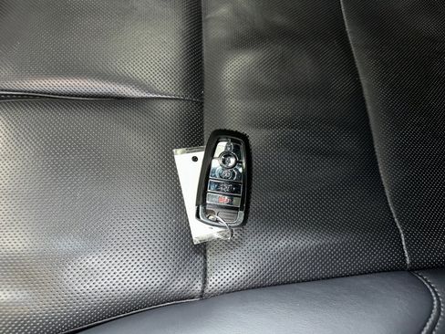 Used 2023 Lincoln Navigator Reserve image 17