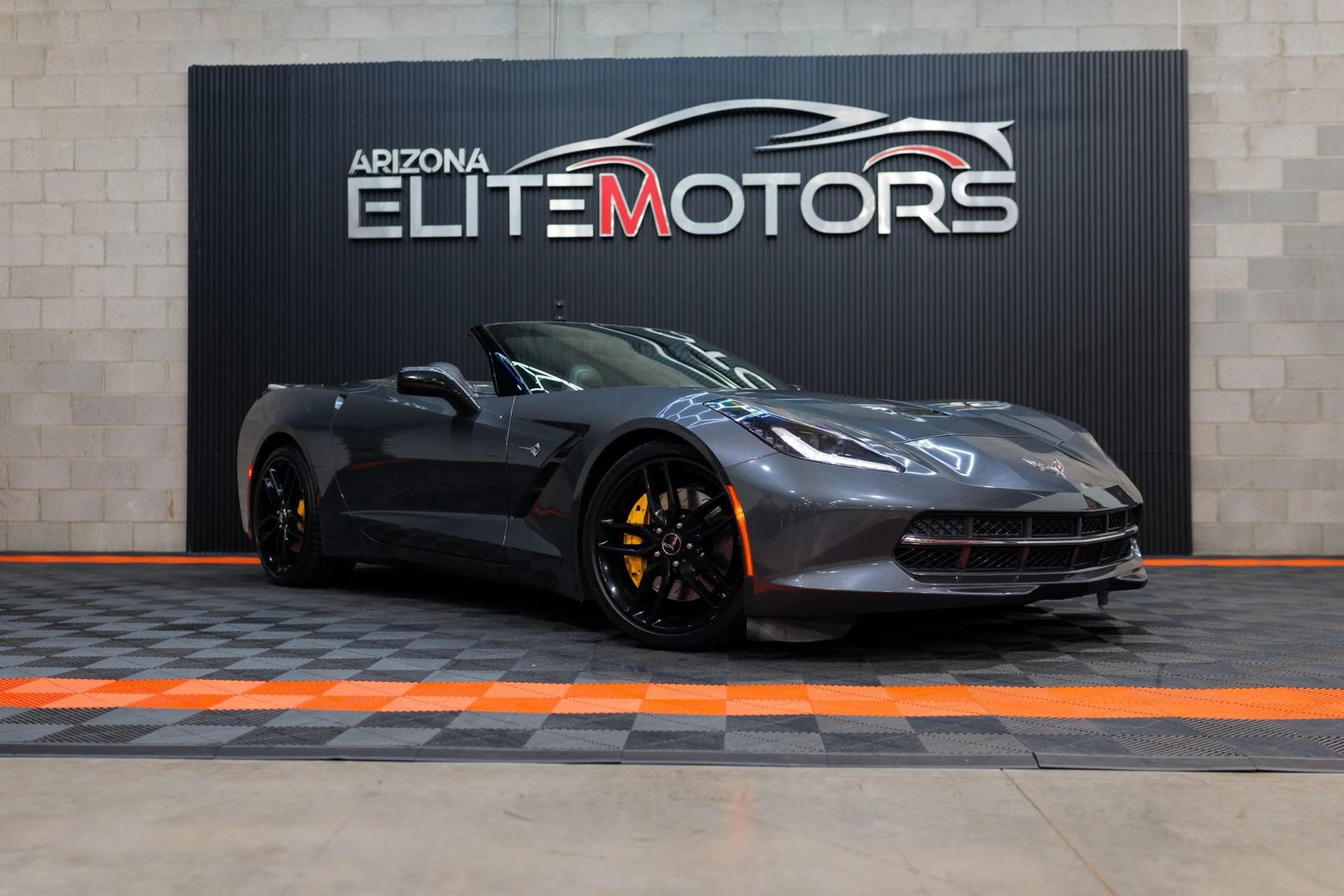 Used 2014 Chevrolet Corvette Stingray Convertible w/ 3LT Preferred Equipment Group RWD image 4