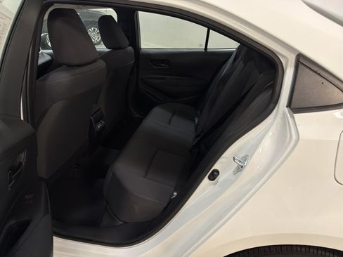 Used 2025 Toyota Corolla LE FWD image 7