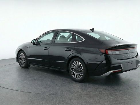 Used 2025 Hyundai Sonata SEL image 6