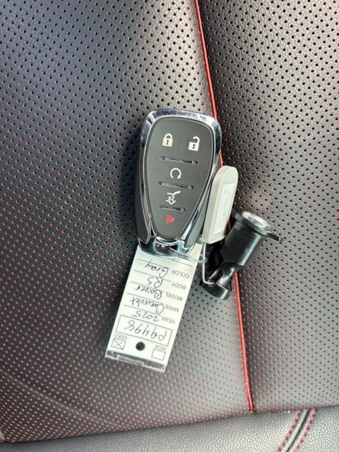 Used 2025 Chevrolet Blazer RS FWD image 6