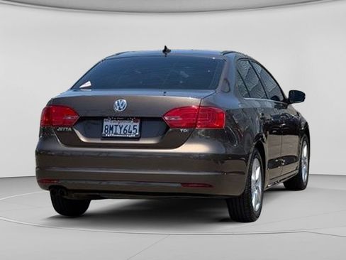 Used 2014 Volkswagen Jetta TDI FWD image 36