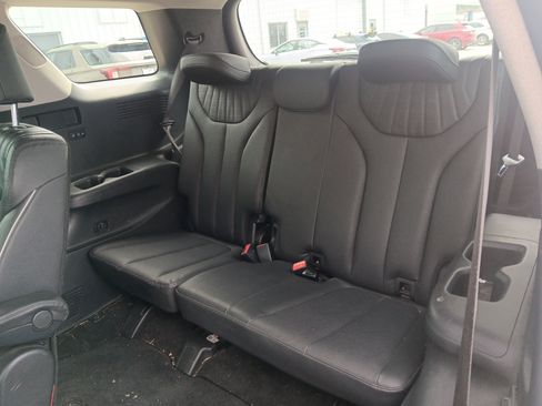 Used 2024 Hyundai Palisade Limited image 11