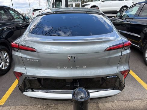 Used 2025 Buick Envista Sport Touring image 5