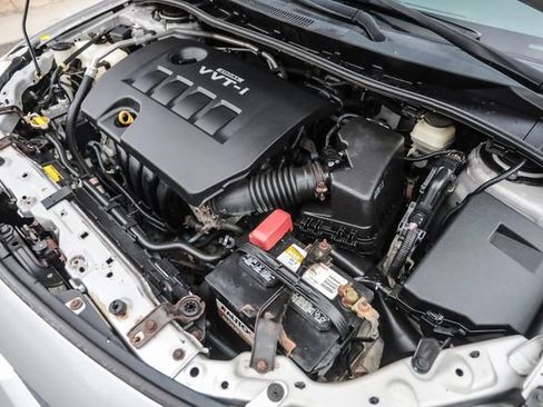 Used 2010 Toyota Corolla LE FWD image 65