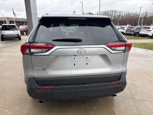 Used 2025 Toyota RAV4 XLE image 6
