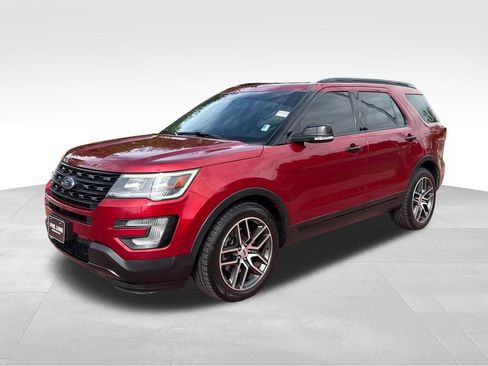 Used 2016 Ford Explorer Sport w/ Equipment Group 401A AWD/4WD image 3