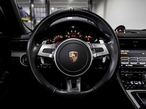 Used 2015 Porsche 911 Targa 4S AWD/4WD image 11