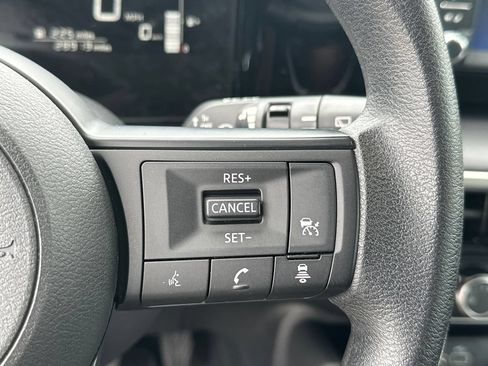 Used 2025 Nissan Kicks S FWD image 26