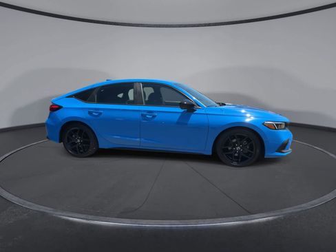 Used 2024 Honda Civic Sport image 9