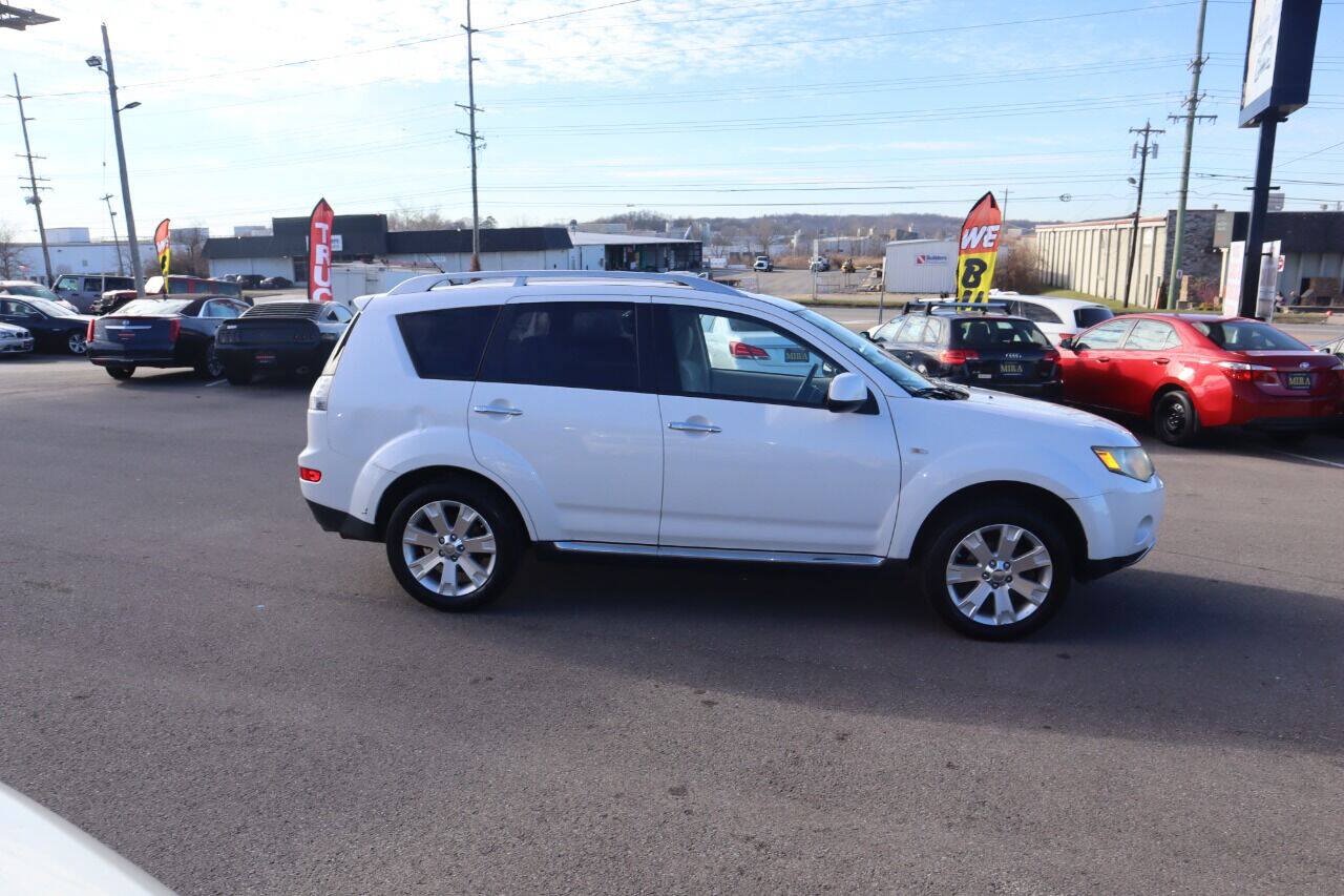 Used 2008 Mitsubishi Outlander SE FWD image 7