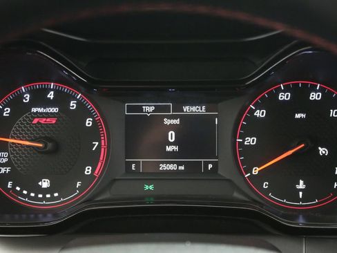 Used 2025 Chevrolet Trax RS w/ Driver Confidence Package FWD image 17