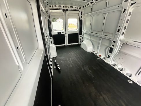 Used 2023 RAM ProMaster 2500 image 33